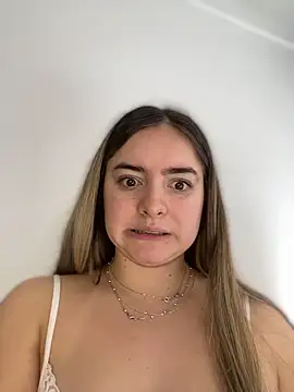 imlindapink online show from 12.05.25