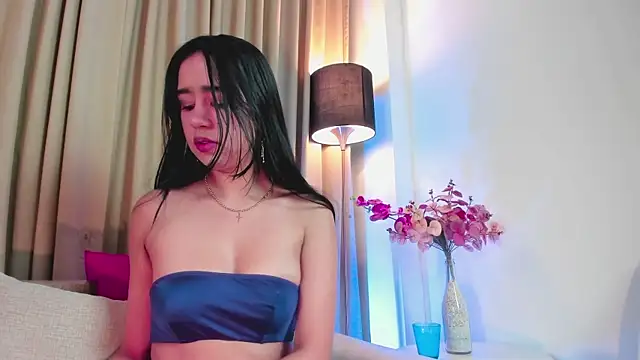 LaraGoldd online show from 02.11.25