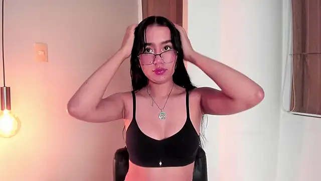 LaraGoldd online show from 11.08.25