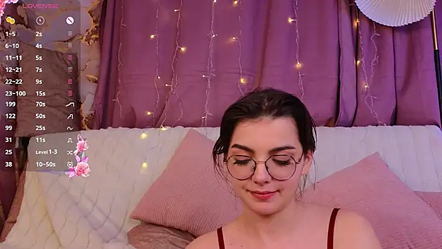 Snapshot of FlairEdgin chatting on 02.06.25 FlairEdgin online show from 02.06.25