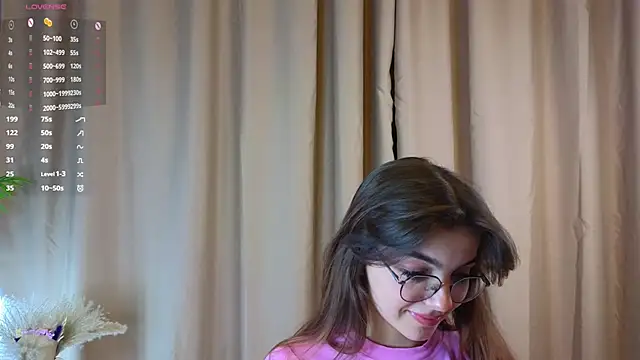 Snapshot of FlairEdgin chatting on 02.21.25 FlairEdgin online show from 02.21.25