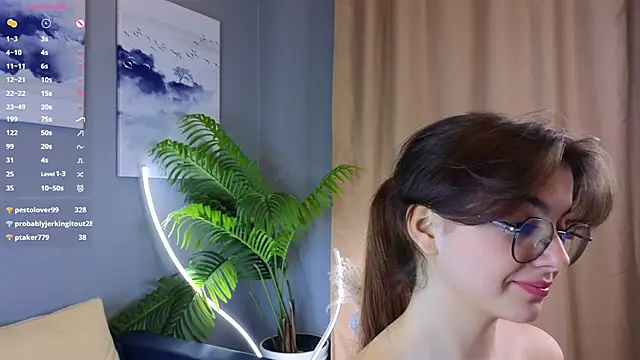 Snapshot of FlairEdgin chatting on 02.21.25 FlairEdgin online show from 02.21.25