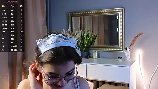 Snapshot of FlairEdgin chatting on 02.27.25 FlairEdgin online show from 02.27.25