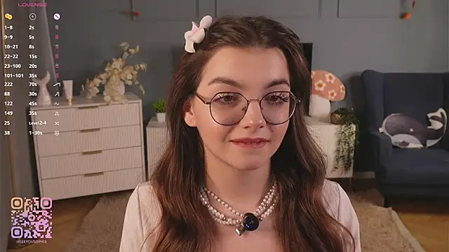 Snapshot of FlairEdgin chatting on 11.29.25 FlairEdgin online show from 11.29.25