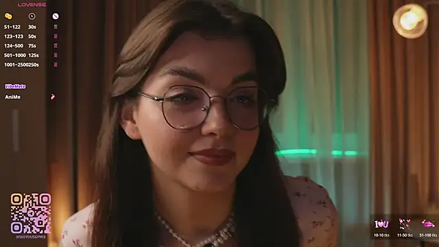 Snapshot of FlairEdgin chatting on 12.15.25 FlairEdgin online show from 12.15.25