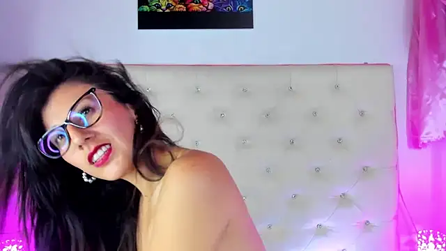 Snapshot of _jade_white_ chatting on 02.10.25 jade white online show from 02.10.25