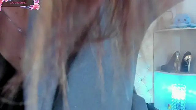 Snapshot of _jade_white_ chatting on 03.13.25 jade white online show from 03.13.25