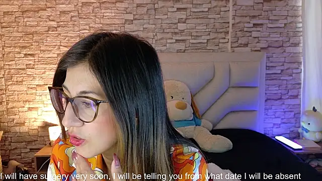 Snapshot of _jade_white_ chatting on 05.15.26 jade white online show from 05.15.26