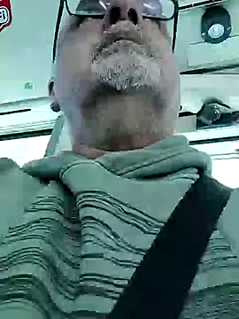 Satiro Sevilla online show from 11.25.25