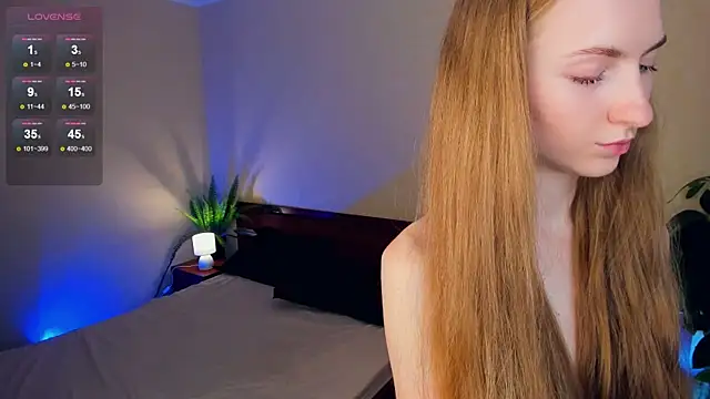 EsmaCarll online show from 12.26.24