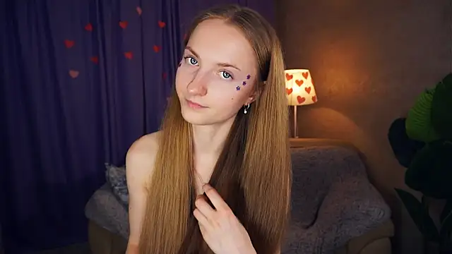 EsmaCarll online show from 02.24.25