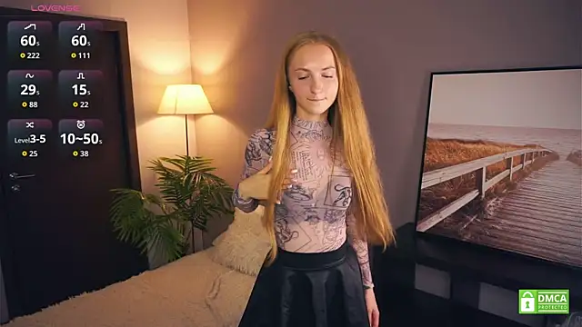 EsmaCarll online show from 09.09.25