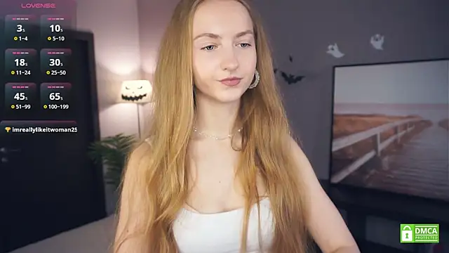 EsmaCarll online show from 11.30.25