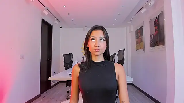 NairobiLee online show from 01.15.26