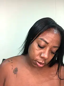 IsabellaaSmith online show from 12.24.24