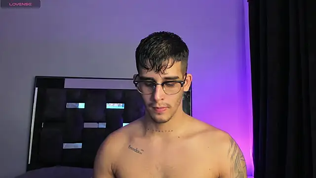 Snapshot of iamcamiloo_ chatting on 03.15.25 iamcamiloo online show from 03.15.25