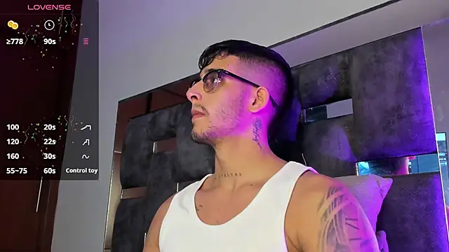 Snapshot of iamcamiloo_ chatting on 03.21.25 iamcamiloo online show from 03.21.25