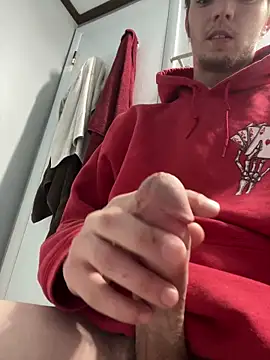 Snapshot of daddyjake101 chatting on 12.16.25 daddyjake101 online show from 12.16.25