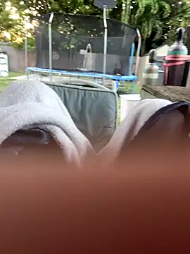 Snapshot of daddyjake101 chatting on 12.17.25 daddyjake101 online show from 12.17.25