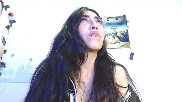Snapshot of Asterothxznikki chatting on 12.30.24 Asterothxznikki online show from 12.30.24