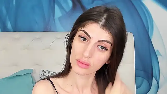 SkinnyDolly online show from 11.22.25