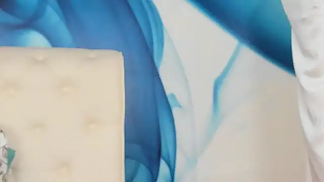 SkinnyDolly online show from 04.19.26