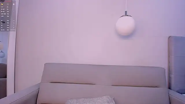 Abril Storm online show from 09.11.25