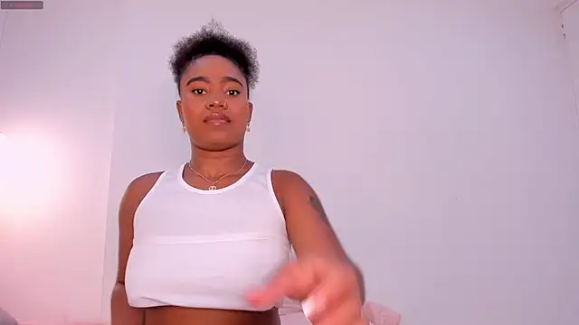 Abril Storm online show from 09.21.25