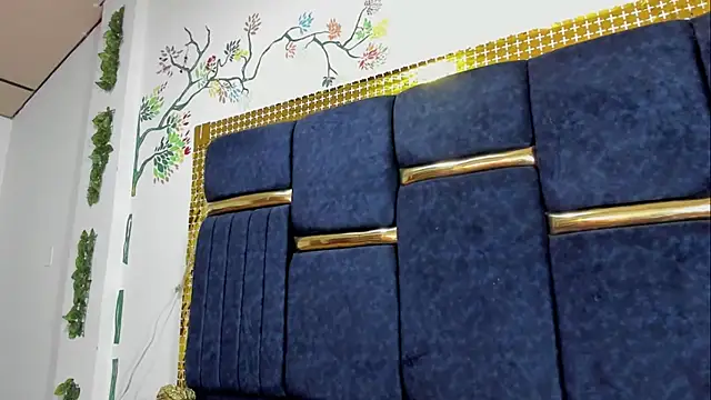 skaysanchez1 online show from 11.13.25