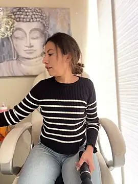 Snapshot of im_lorein chatting on 03.17.25 im lorein online show from 03.17.25