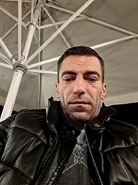 Snapshot of Greecefuck chatting on 10.12.25 Greecefuck online show from 10.12.25