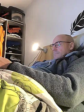 bogland33 online show from 11.14.25