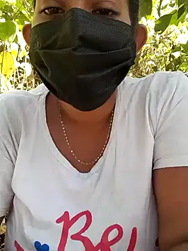 Snapshot of kumaricapalsex2 chatting on 02.15.25 kumaricapalsex2 online show from 02.15.25