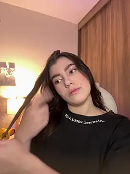 Snapshot of ARITOO_ chatting on 02.21.26 ARITOO online show from 02.21.26