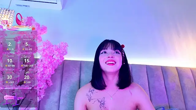 Snapshot of Doyeon_Dae chatting on 10.01.25 Doyeon Dae online show from 10.01.25