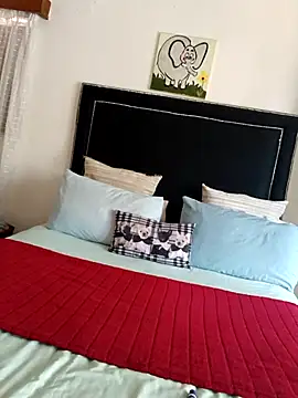 contagiousqueen online show from 02.12.26