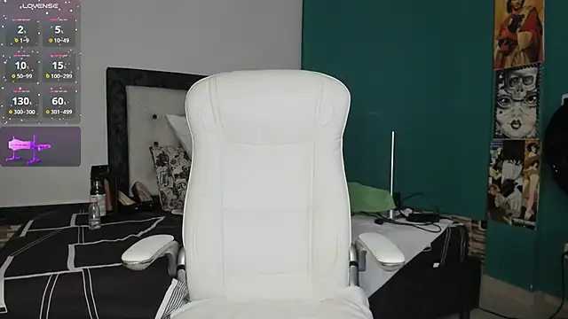 kinky polar online show from 02.18.26