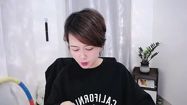 Fan ting online show from 02.22.25