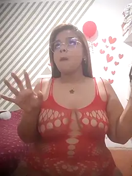 Evabigass online show from 02.14.25