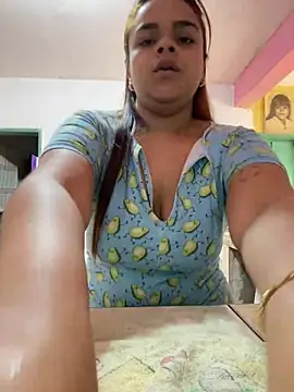 Evabigass online show from 03.18.25