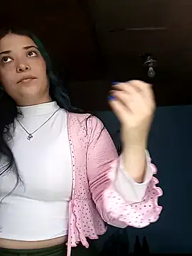 Snapshot of Elvishcassie_ chatting on 11.11.25 Elvishcassie online show from 11.11.25