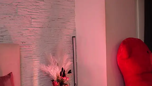 RachelSwaan online show from 02.25.25