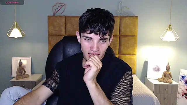 AlejooTwink online show from 02.26.25