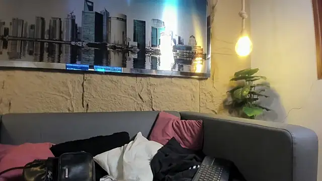 Layla 707 online show from 02.17.26