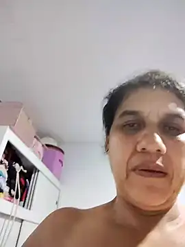 Snapshot of siri_duque chatting on 02.01.25 siri duque online show from 02.01.25