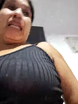 Snapshot of siri_duque chatting on 02.11.25 siri duque online show from 02.11.25