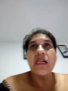 Snapshot of siri_duque chatting on 02.15.25 siri duque online show from 02.15.25
