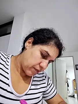 Snapshot of siri_duque chatting on 02.16.25 siri duque online show from 02.16.25