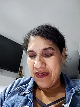 Snapshot of siri_duque chatting on 02.16.25 siri duque online show from 02.16.25