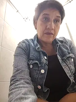 Snapshot of siri_duque chatting on 02.19.25 siri duque online show from 02.19.25